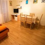3-person In Daire