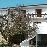 Daire 3-person In Starigrad Paklenica