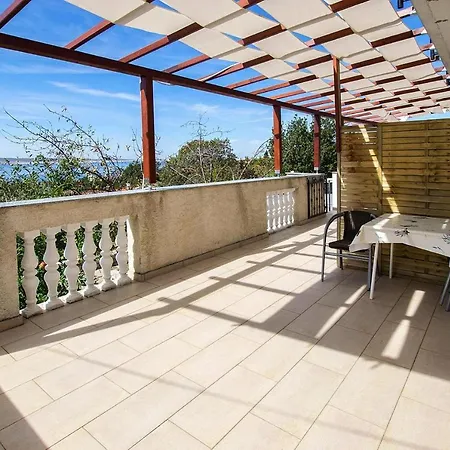 Zrinka In With Terrace And Seaview * Starigrad Paklenica