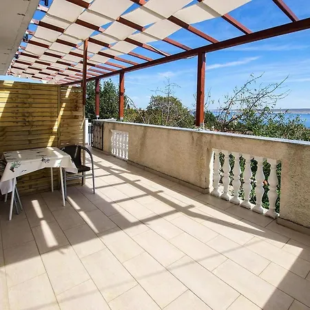 3-person In Apartman
