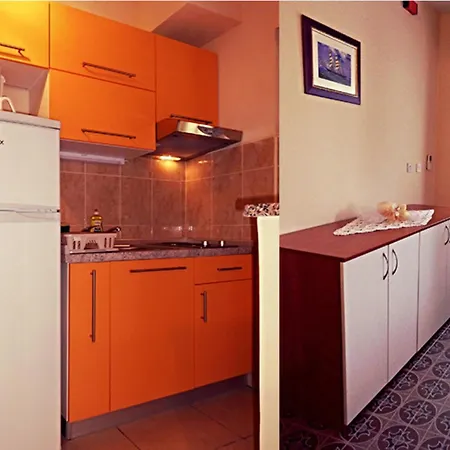 3-person In Apartamento Starigrad Paklenica