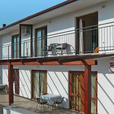 Apartman 3-person In Starigrad Paklenica