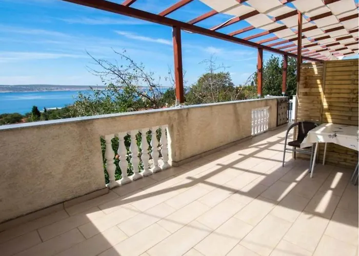 3-person In Apartamento