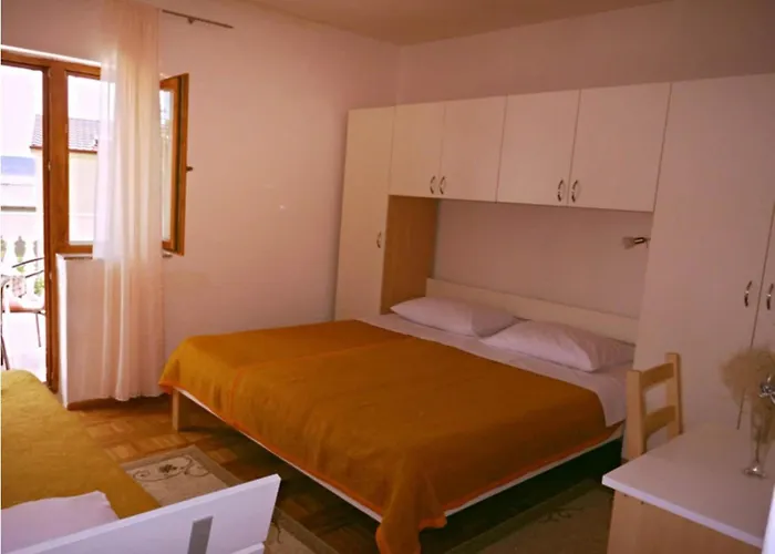 3-person In *