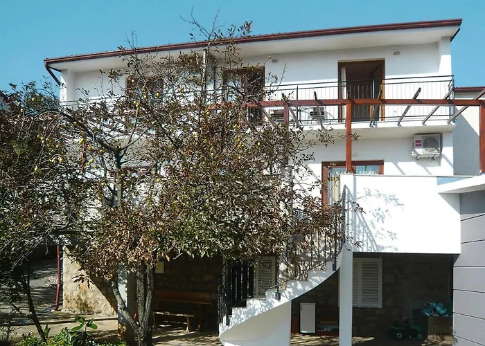 Apartamento 3-person In Starigrad Paklenica